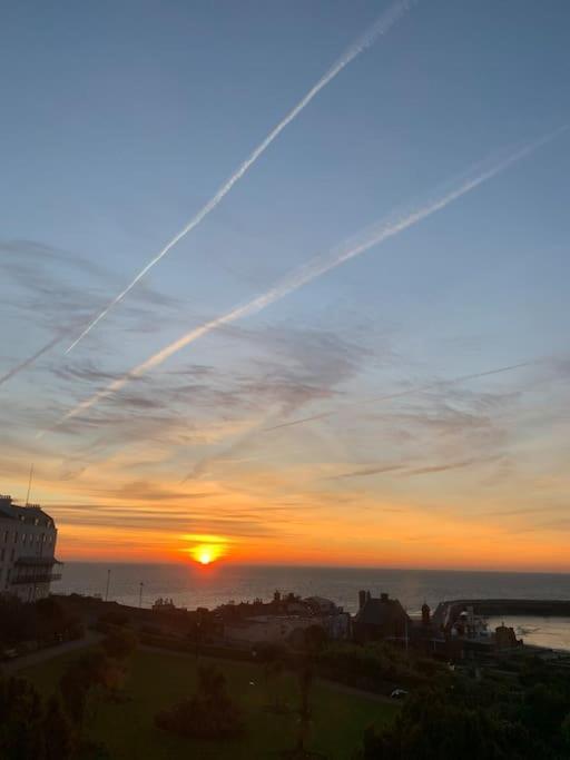 Georgian 5 Storey House, Seaviews, Cinema Room Ramsgate Exterior photo